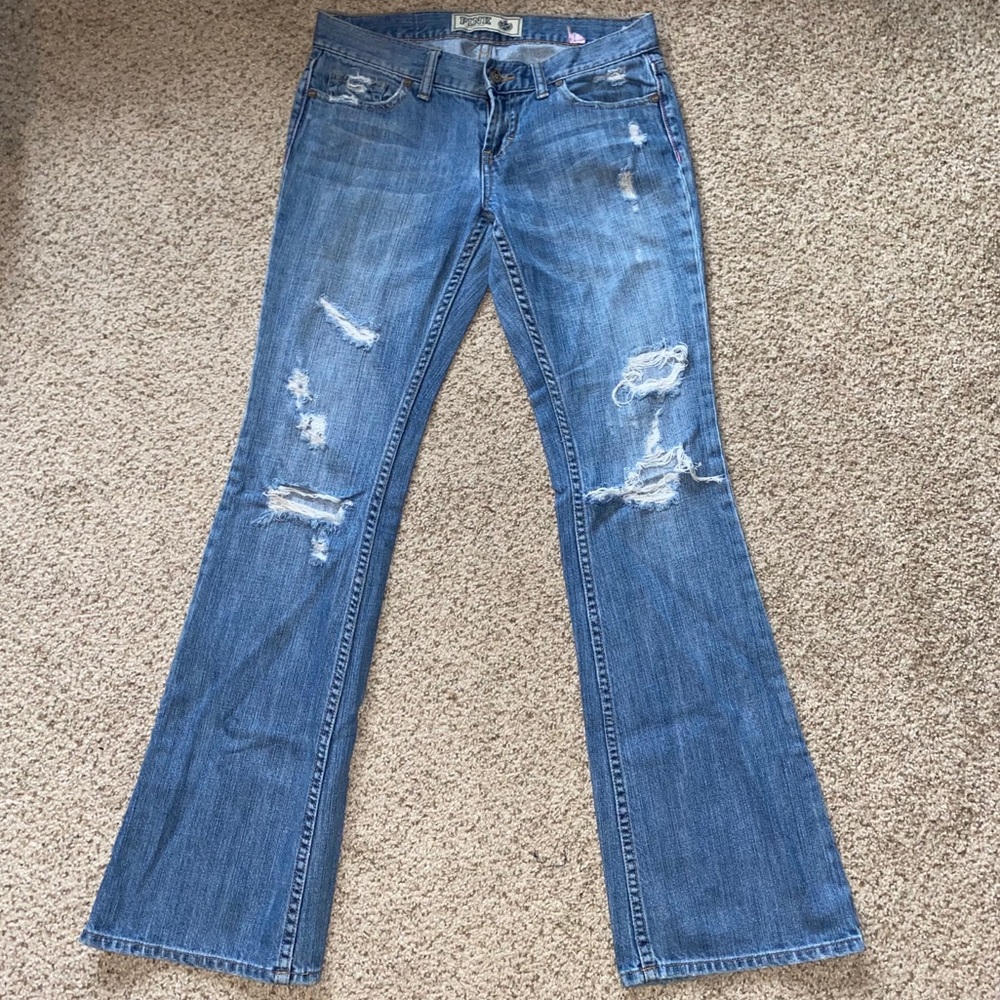 VICTORIA’S SECRET PINK Low Rise Distressed Jeans